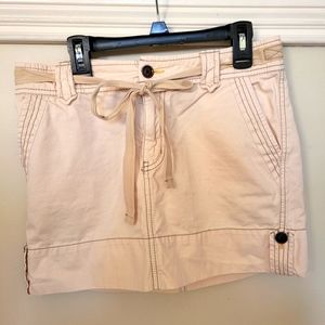 Gap skirt